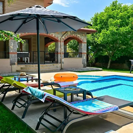 فيلة Kalamos Private For 10 People In Hisaroenue أولدينيس