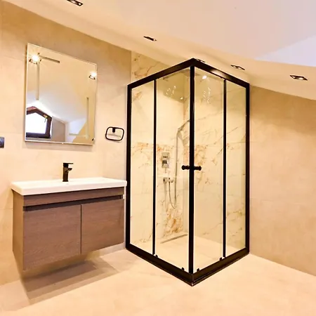 Kalamos Private For 10 People In Hisaroenue أولدينيس