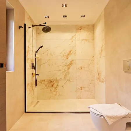 Kalamos Private For 10 People In Hisaroenue أولدينيس